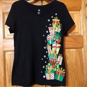 Black Christmas present tee shirt